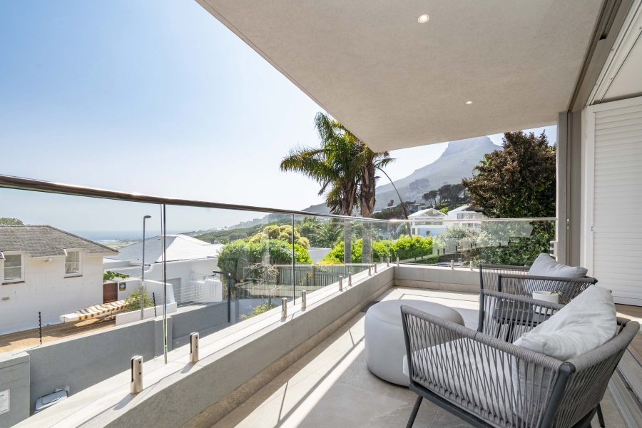 To Let 4 Bedroom Property for Rent in Camps Bay Western Cape